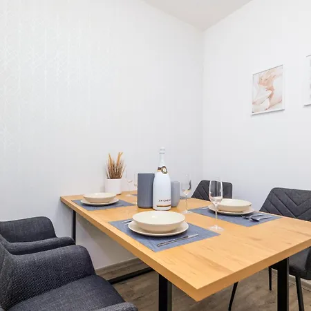 Homeawayhome By The River تشيسكي بوديوفيتسه