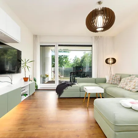 Lägenhet Homeawayhome By The River Ceske Budejovice