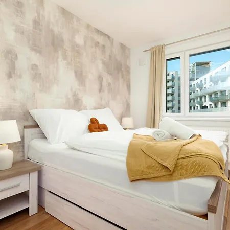 Homeawayhome By The River شقة