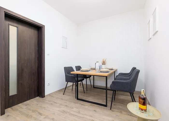 Homeawayhome By The River Lägenhet *