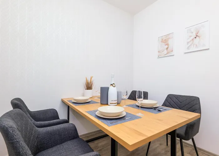 Homeawayhome By The River Ceske Budejovice