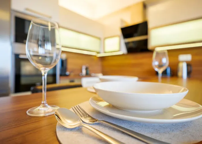 Lägenhet Homeawayhome By The River *