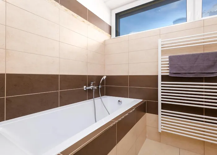 Lägenhet Homeawayhome By The River